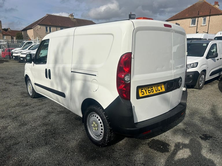 2018 Vauxhall Combo 2300 1.3 CDTI 16V 95ps H1 Van Euro 6 [Start Stop] PANEL VAN Diesel Manual