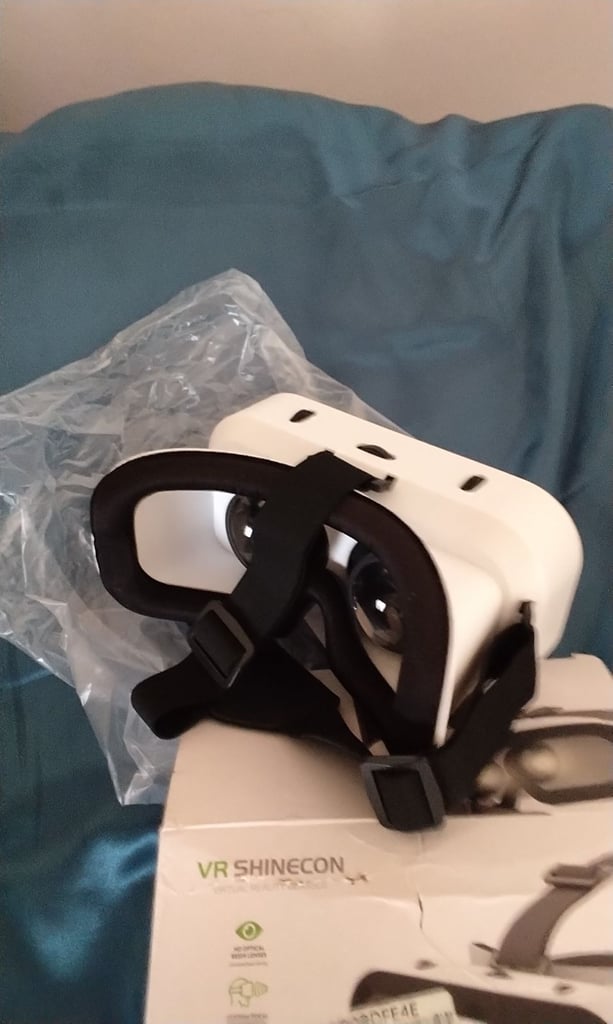 Brand new VR glasses 