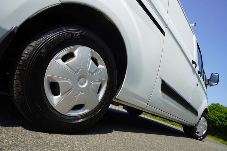 2020 Ford Transit Custom 2.0 Transit Custom 320 Trend EcoBlue + LWB + Twin Slider + High Spec Pan...