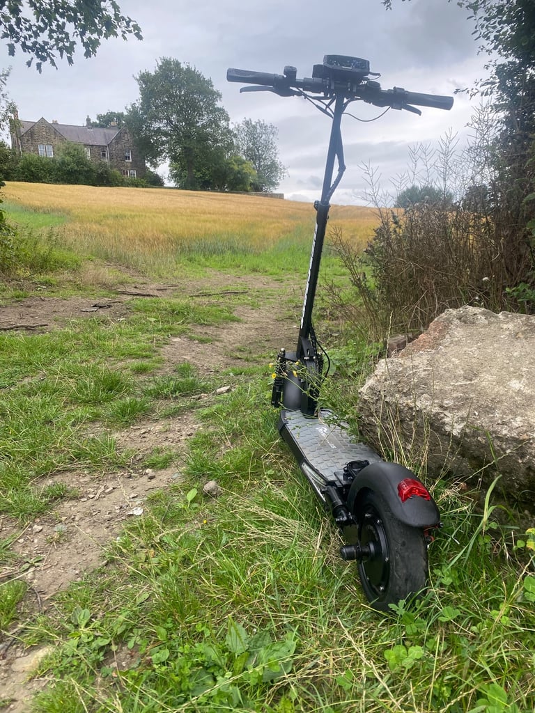 image for Evercross electric scooter 28mph 