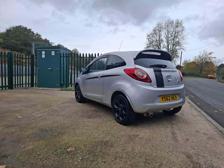 Ford, KA, Hatchback, 2012, Manual, 1242 (cc), 3 doors