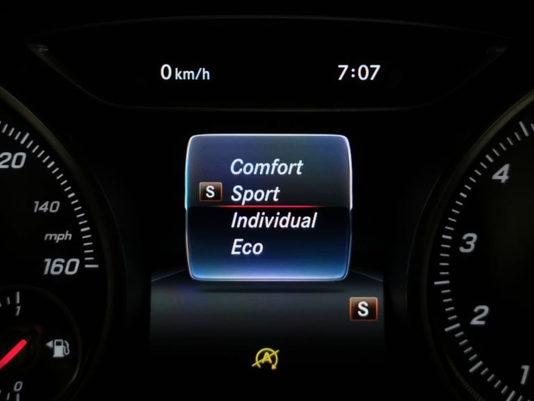 2019 Mercedes-Benz GLA 1.6 GLA180 Urban Edition SUV 5dr Petrol Manual Euro 6 (s/s) (122 ps) - BLU...