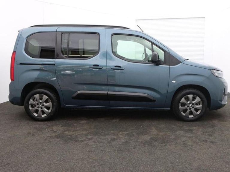 2024 Vauxhall Combo Life 100kW Ultimate 50kWh 5dr Auto MPV ELECTRIC Automatic