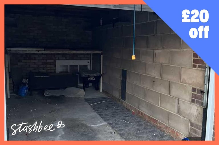 Garage to rent in Worthing (BN14) | Stashbee
