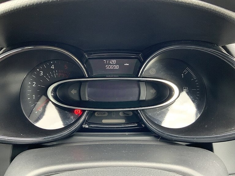 2023 Renault Clio DCI 90 Hatchback Diesel Manual