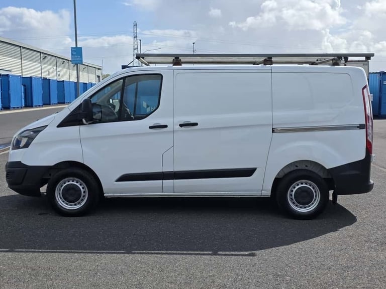 2015 Ford Transit Custom 2.2 TDCi 100ps Low Roof Van PANEL VAN Diesel Manual