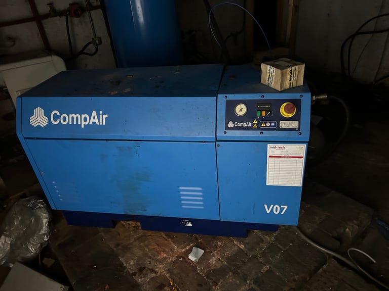 image for Air compressor compair 3 phase and tank
