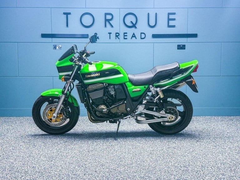 2007 07 KAWASAKI ZRX1200 R 1164CC - 714 MILES - RARE COLLECTOR BIKE - LOW MILES