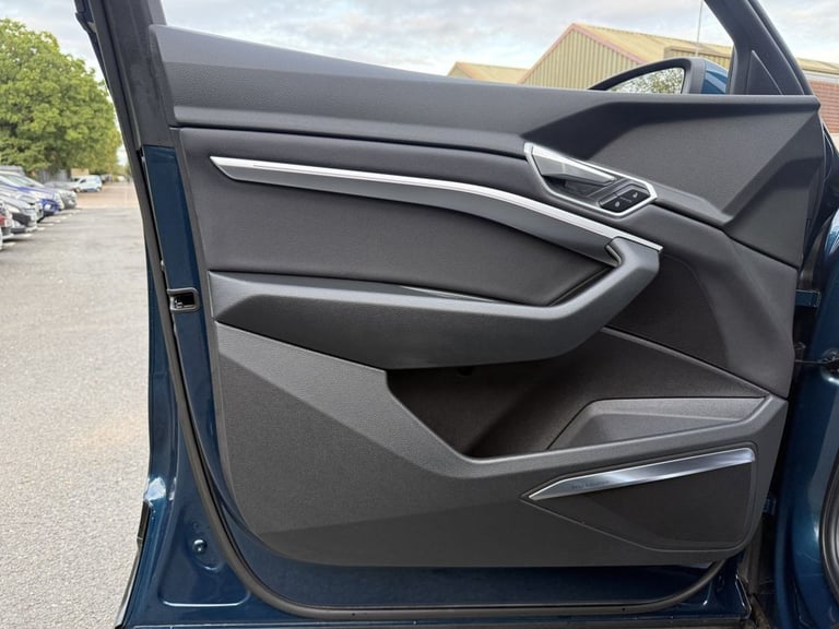 2020 Audi e-tron 50 Technik SUV 5dr Electric Auto quattro 71.2kWh (313 ps) ESTATE ELECTRIC Automatic