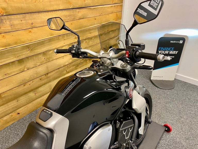 2018 HONDA CB1000R+ NEO SPORT CAFE, ONLY 13302 MILES, FSH, BIG SPEC and MINT! 