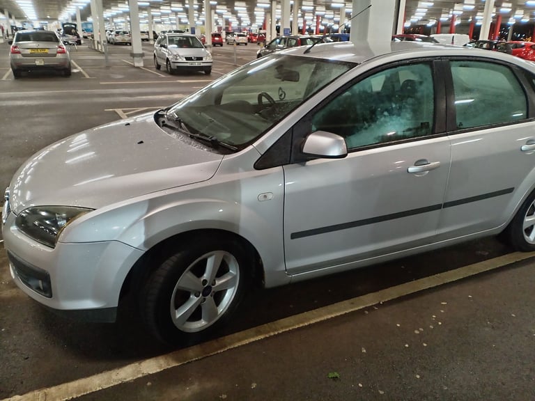 FORD FOCUS 1.6 