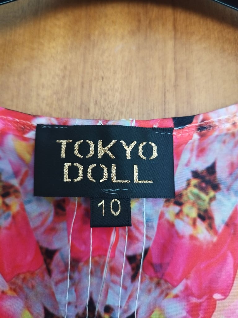 Multicoloured patterned top 10
