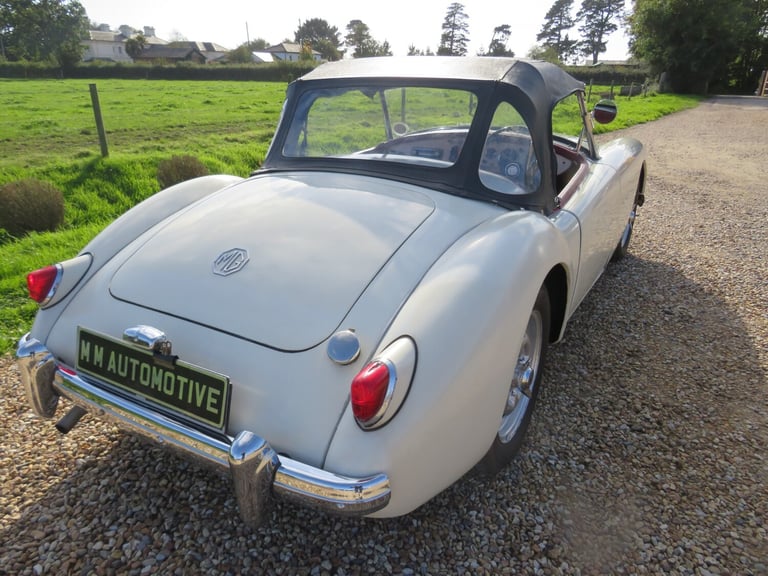 1959 MG MGA ROADSTER Convertible Petrol Manual