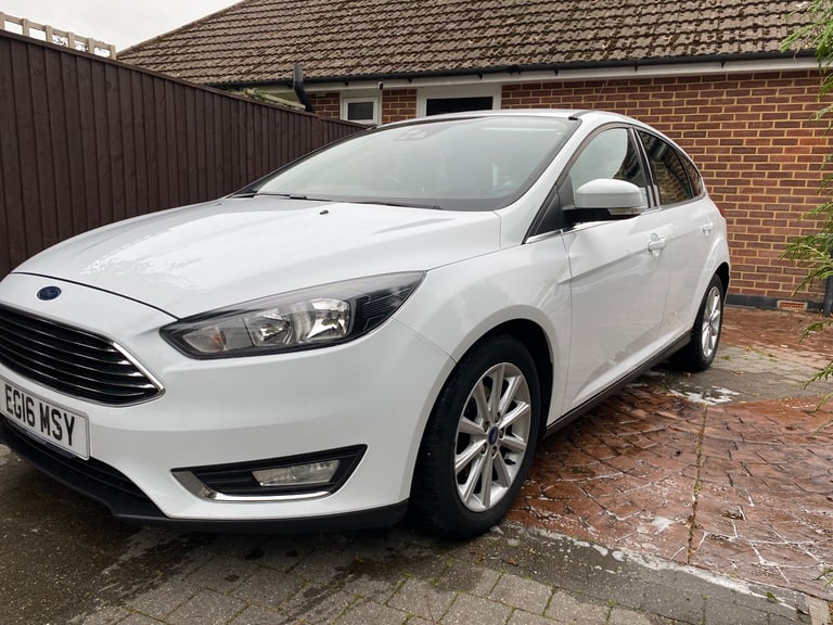 Ford, FOCUS, Hatchback, 2016, Manual, 999 (cc), 5 doors