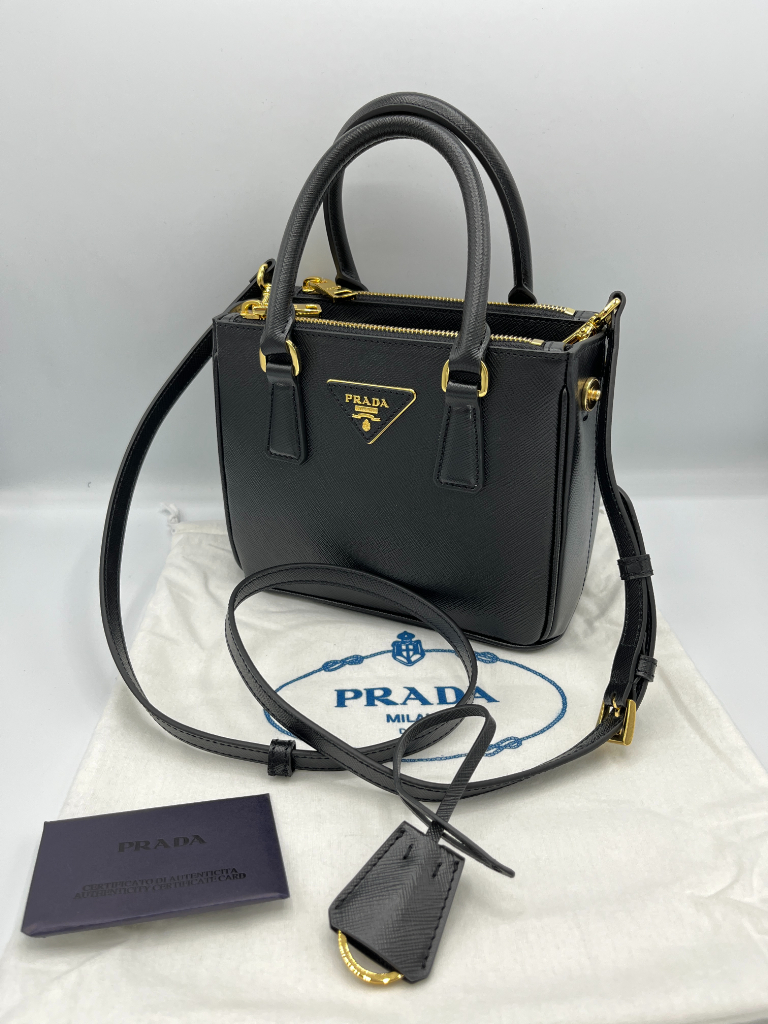 Prada bag store gumtree