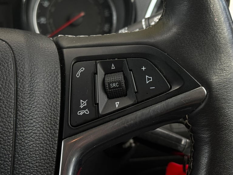 2015 Vauxhall Mokka 1.4i Turbo SE 2WD Euro 6 (s/s) 5dr HATCHBACK Petrol Manual