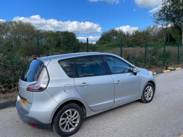 RENAULT SCENIC 1.5 DCI DYNAMIQUE TOM TOM 62 REG 5 DOOR MPV MOT DECEMBER 19TH TAX £35 60+MPG