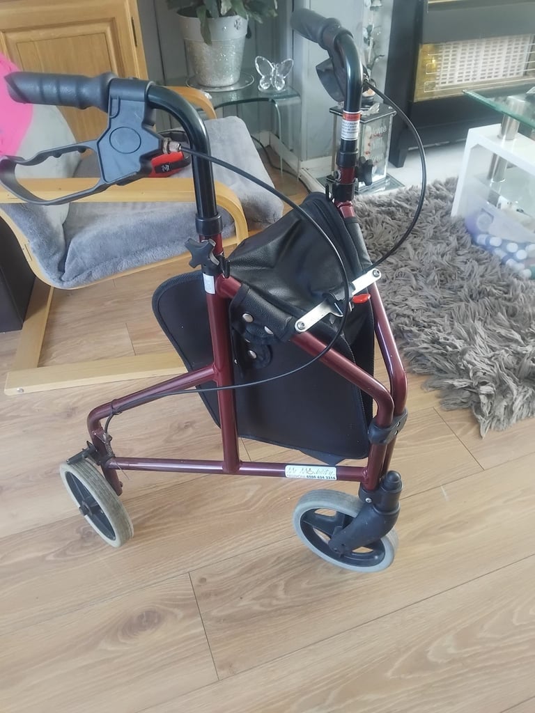 Mobility walker £10