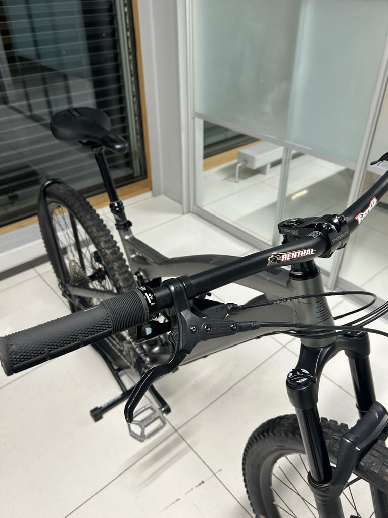 Boardman MTR 8.6 Full Suspension Mountain Bike Men’s MTB Trail 29er Large