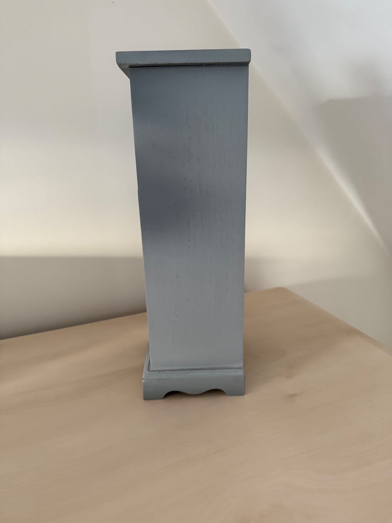 Gorgeous table top drawer set for jewellery or just bit and bobs