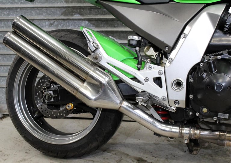 2005 05 KAWASAKI Z1000 Z ZR 1000 ABS GREEN HPI CLEAR FULL SERVICE HISTORY NEWMOT
