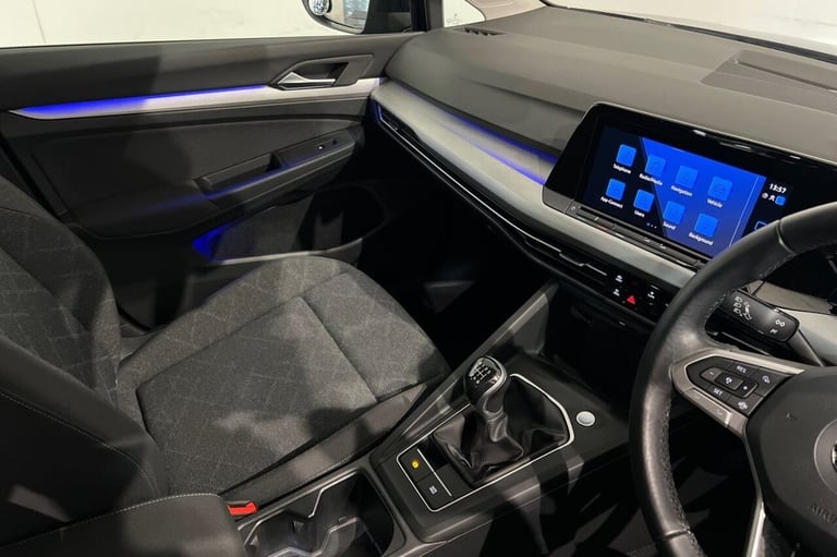 2021 21 VOLKSWAGEN GOLF 1.5 TSI LIFE HATCHBACK 5DR PETROL MANUAL EURO 6 (S/S) (1