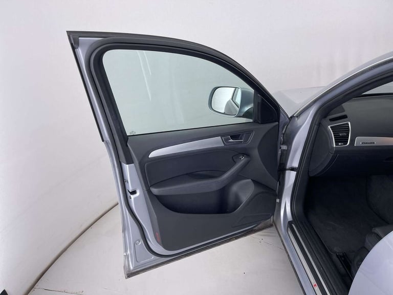 2014 Audi Q5 2.0 TDI S line Plus SUV 5dr Diesel S Tronic quattro Euro 5 (s/s) (177 ps) S SUV Dies...