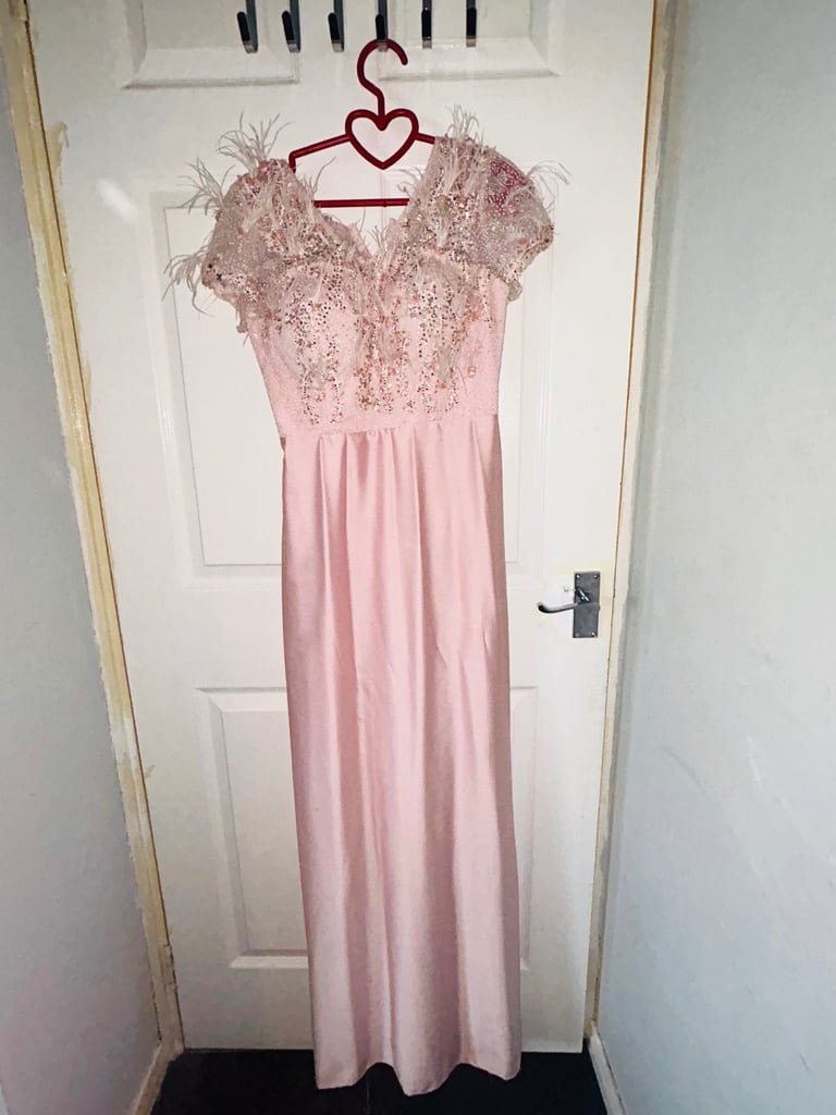 image for Brand new Beautiful Arabian dress 