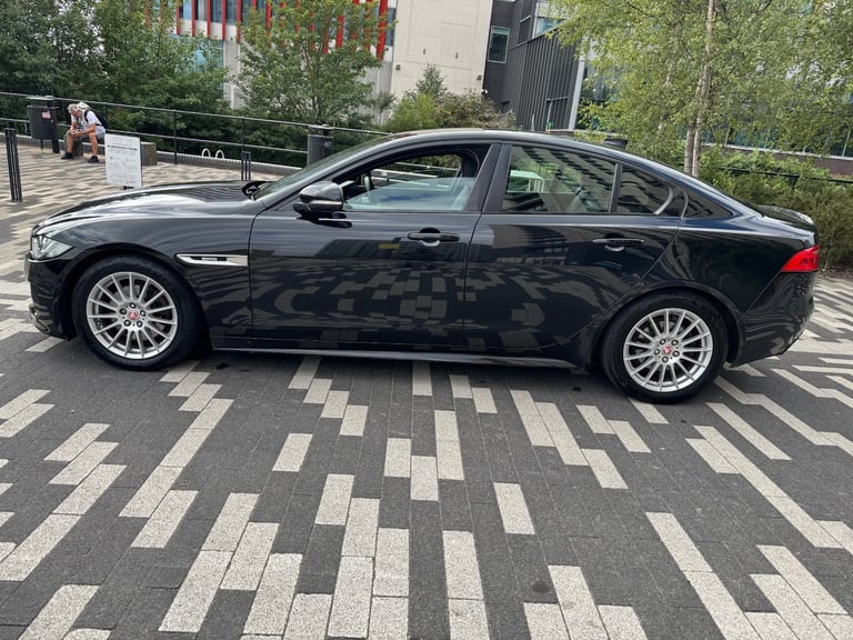 2016 JAGUAR XE R - SPORT 2.0 DIESEL 6 SPEED MANUAL SALOON 4dr BLACK 