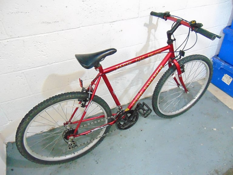 King Kwench (20.5 inch frame) Mountain Bike (free local delivery)