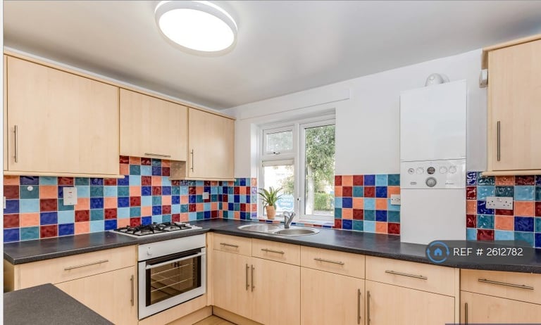 1 bedroom flat in Closemead Close, Northwood, HA6 (1 bed) (#2612782)