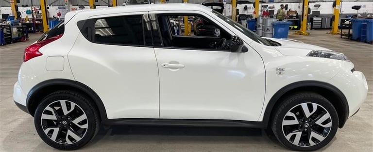 2013 Nissan Juke 1.5 dCi N-Tec 5dr ++ 20 TAX / SAT NAV / CAMERA ++ HATCHBACK Diesel Manual