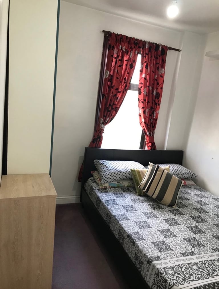 Spacious  Double Room to Rent – Manor Park (E12) – All Bills Included – Single Occupancy Only