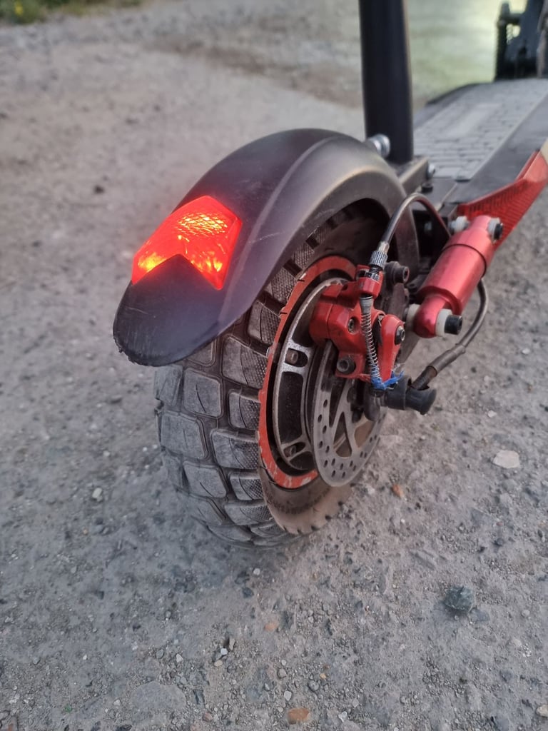Kukurin kugoo electric scooter