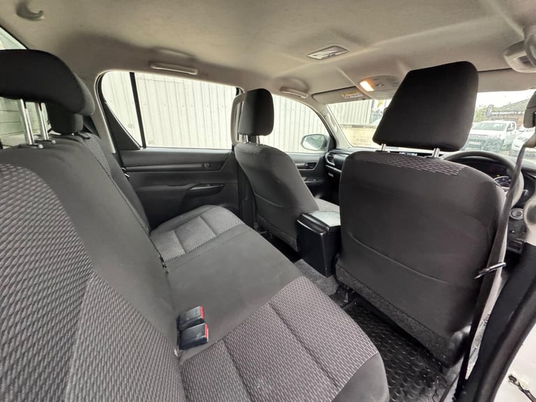 2019 Toyota Hilux Active D/Cab Pick Up 2.4 D-4D PICK UP DIESEL Manual