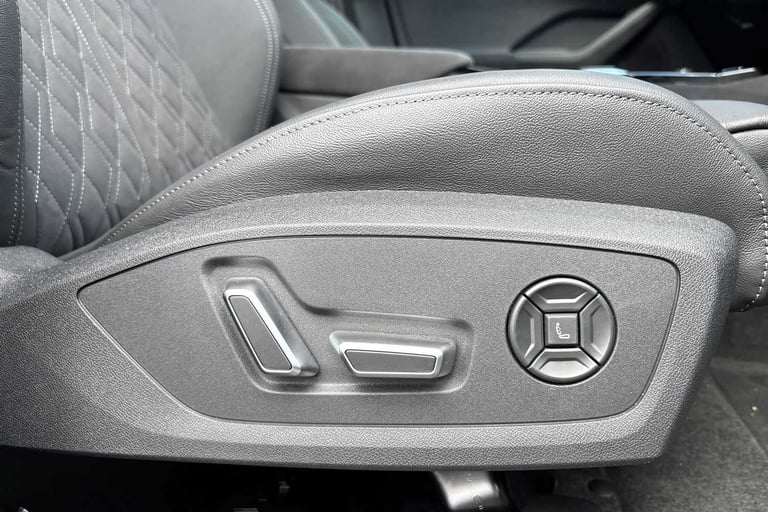 2025 Audi Q6 e-tron 285kW Qtro 100kWh Edition 1 5dr Auto[Sound+Vision] Estate Electric Automatic