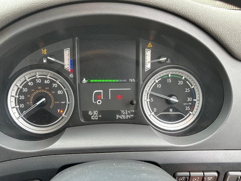 DAF TRUCKS CF250 2016 18 ton scaffold dropside truck EURO 6 auto