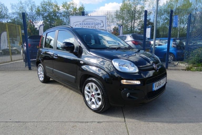 image for 2015 Fiat Panda 1.2 Lounge Hatchback 5dr Petrol Manual Euro 6 (69 bhp) Hatchback Petrol Manual