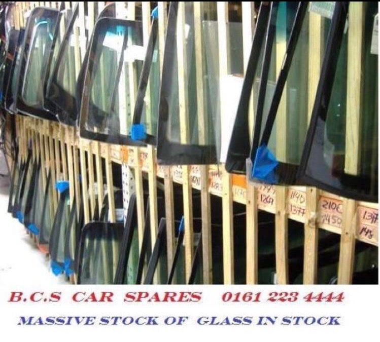 Ford Galaxy Window glass. Rear Door 