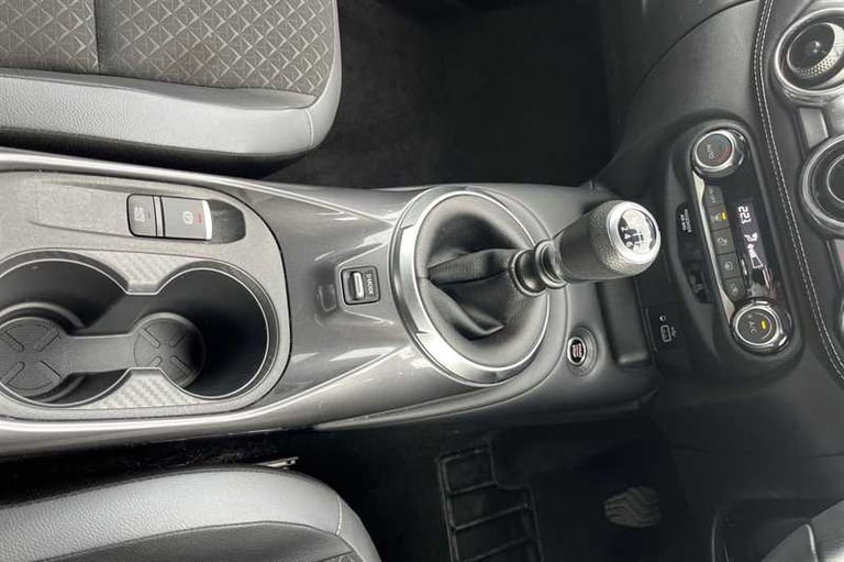 2024 Nissan Juke 1.0 DIG-T N-CONNECTA 5DR Hatchback Petrol Manual