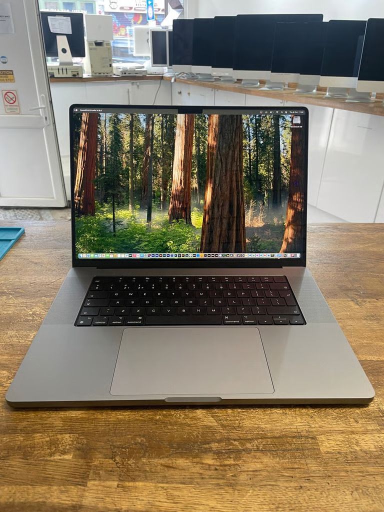 Apple MacBook Pro 16-inch 2021 M1 Pro 10 CPU/16 GPU 3.2GHz 16GB RAM 1TB SSD Liquid Retina XDR