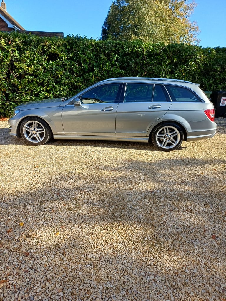 image for Mercedes-Benz, C CLASS, Estate, 2013, Semi-Auto, 2143 (cc), 5 doors