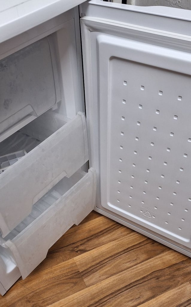 In very good condition Bush under counter freezer 