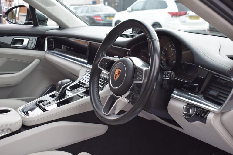  Porsche Panamera 4.0T V8 Turbo Sport Turismo PDK 4WD Euro 6 (s/s) 5dr Petrol Automatic