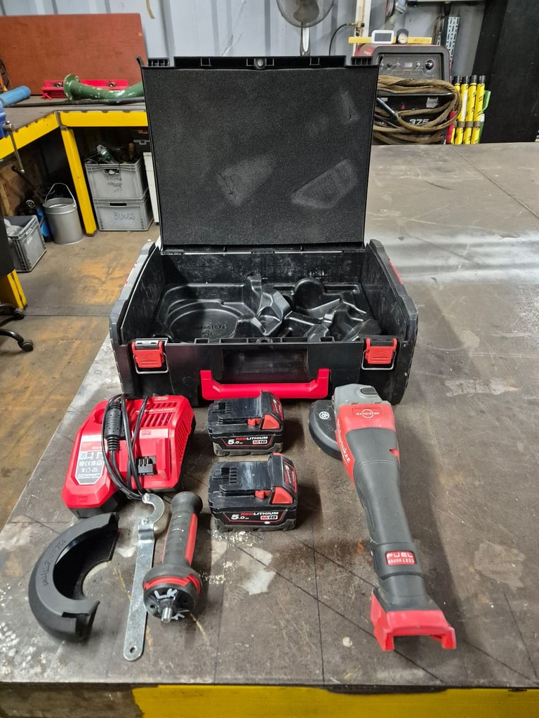 Milwaukee Fuel M18 5inch Angle Grinder