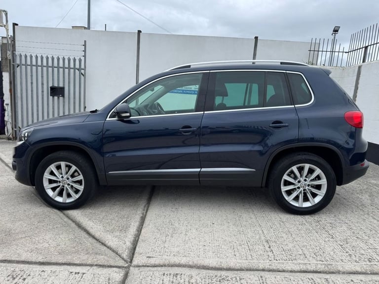 2013 13 VOLKSWAGEN TIGUAN 2.0 TDI BLUEMOTION TECH SE SUV 5DR DIESEL DSG 4WD EURO