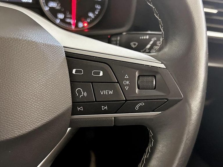 2022 SEAT Leon 1.0 TSI EVO SE 5dr HATCHBACK PETROL Manual