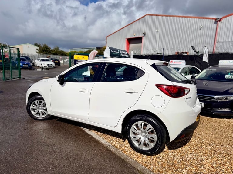2015 Mazda Mazda2 1.5 75 SE 5dr HATCHBACK Petrol Manual