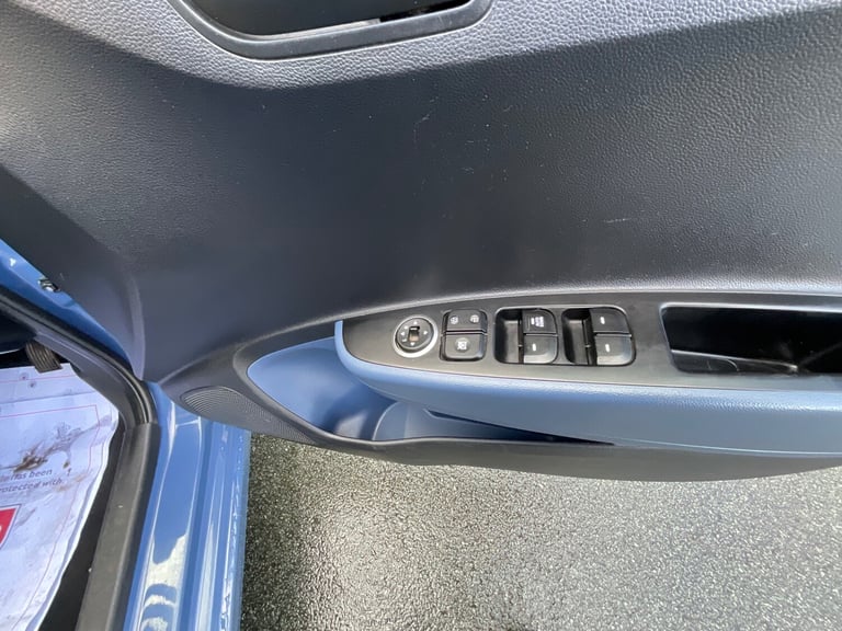 2015 Hyundai i10 1.0 SE 5dr HATCHBACK Petrol Manual