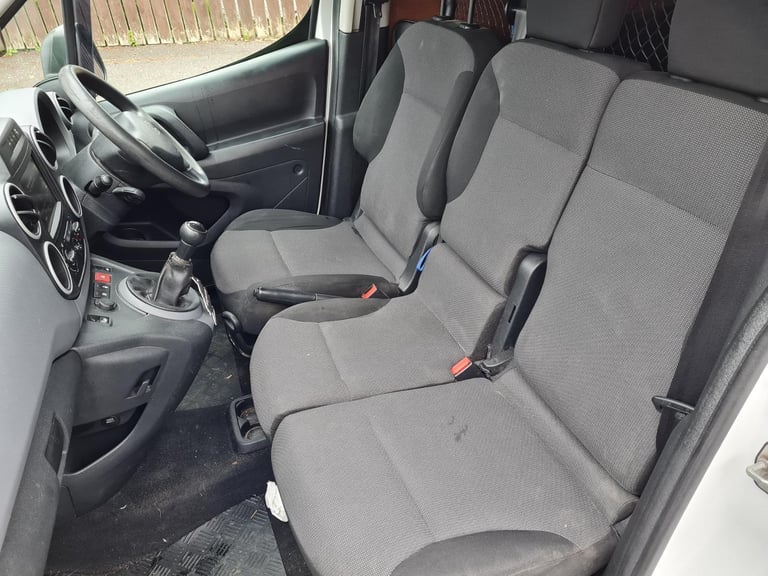 July 2017 Peugeot Partner Professional HDI Diesel Van 1560cc 100 Brake Horse Power Three Front Seats